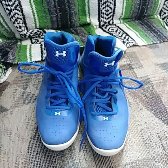 Under Armor Clutchfit tennis shoes - Picture 2 of 5